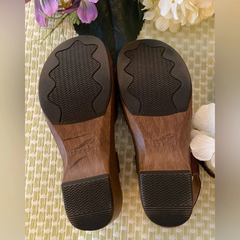 🍂🌻Dansko Women’s Sandals🌻🍂 - Picture 9 of 10